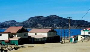 West Baffin Eskimo Cooperative Cape Dorset (printshop & other buildings). Photo taken by Ansgar Walk. CC BY-SA 2.5