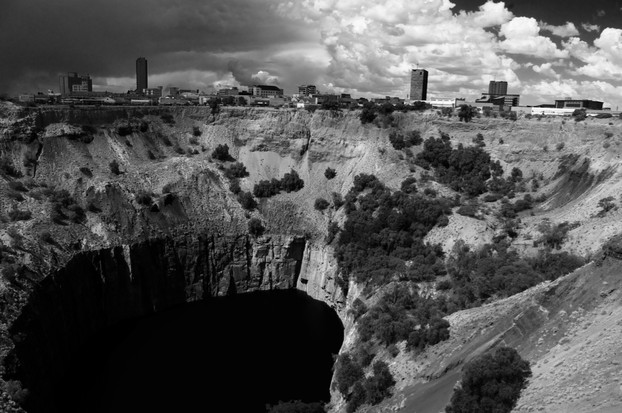 The Big Hole of Black Oblivion Active History